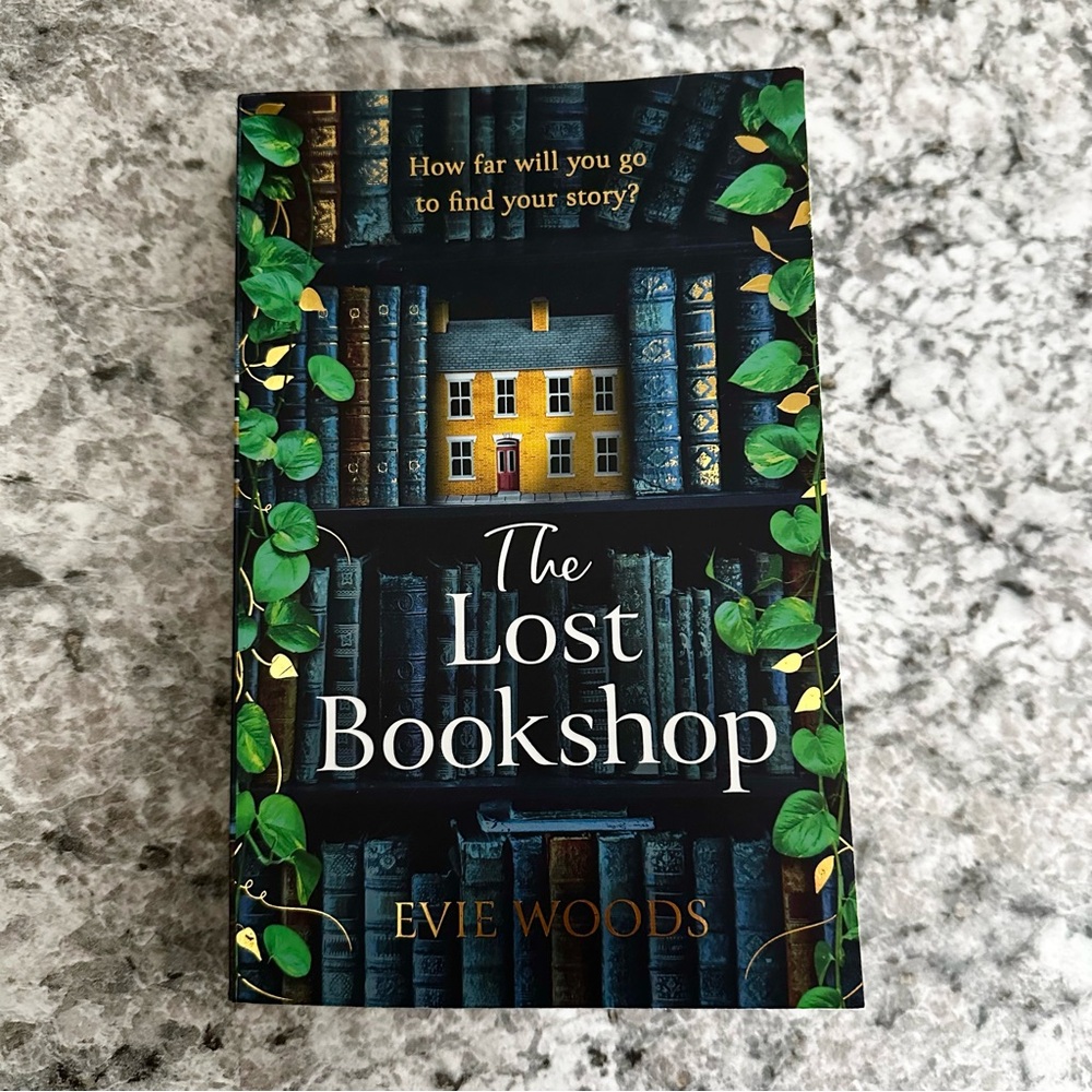 The Lost Bookshop by Evie Woods, paperback book, in good read once condition. - Picture 1 of 2